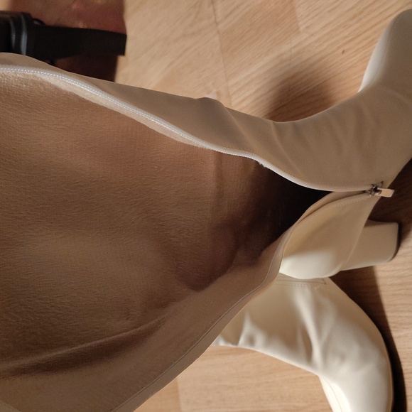 Womens white 70s go go style boots vegan leather very nice - Picture 5 of 5